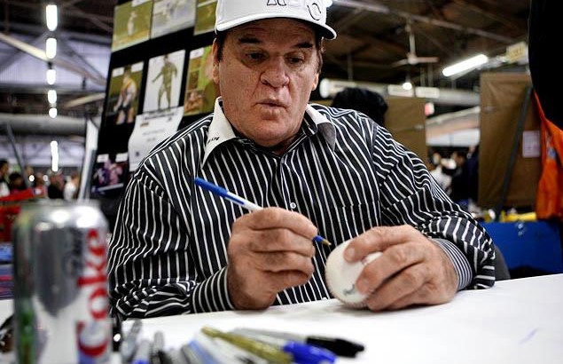 Pete Rose Autograph Signing