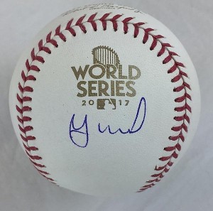 jose_altuve_autographed_2017_world_series_baseball_beckett_witnessed_astros_autograph_p1549548